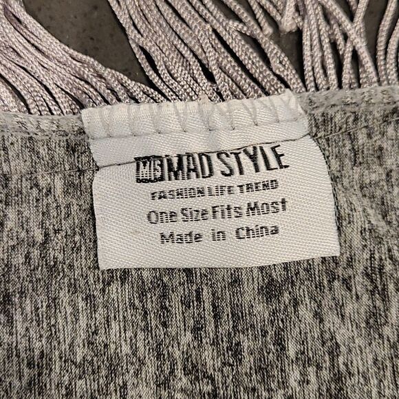 Mismad Style Gray Fringed Acrylic Cover Up - Picture 5 of 7